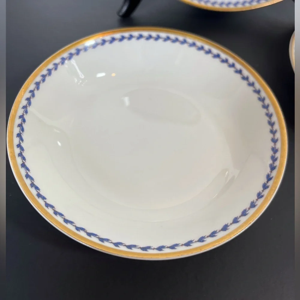 Haviland & Co. Limoges Luncheon Set White with Gold and Royal Blue Ivy Pattern - Picture 3 of 11